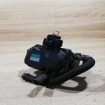 25800 33011 vn150100 0032  EGR valve Toyota Yaris