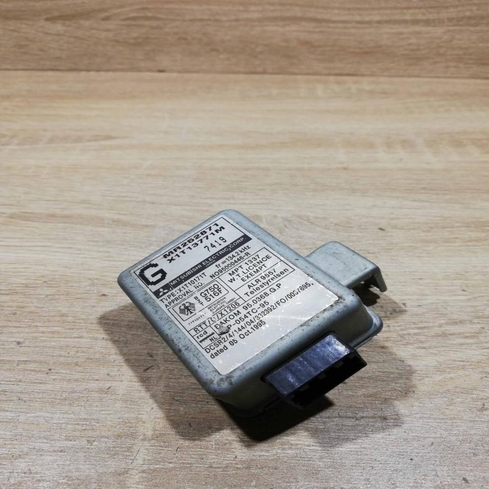 mr252871 x1t13771m  Immobilizer control unit/module Mitsubishi Galant