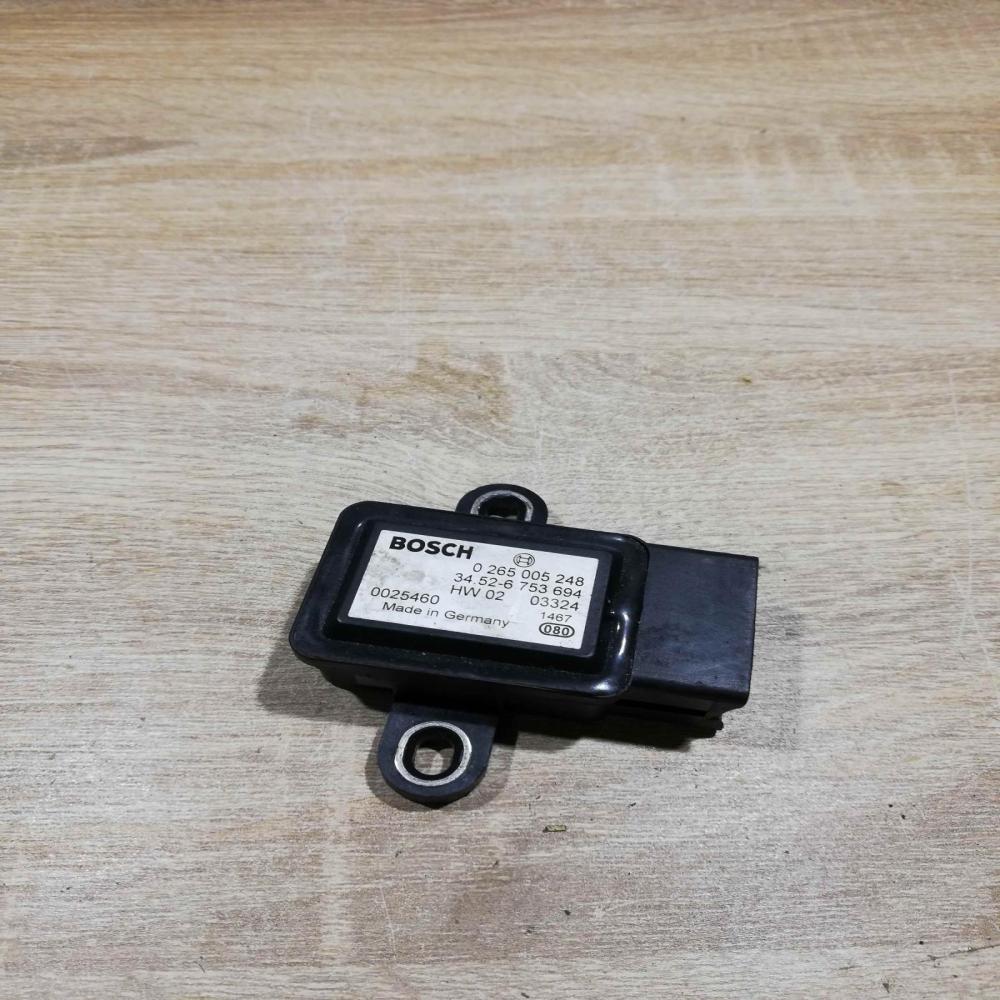 6753694 0265005248  ESP acceleration yaw rate sensor BMW 5 E39