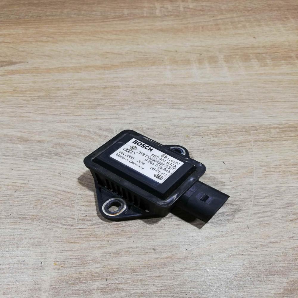 8E0907637A 0265005245  ESP acceleration yaw rate sensor Audi A6 S6 C5 4B