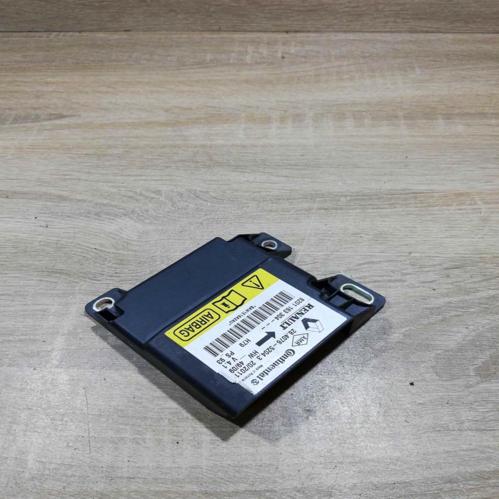 8201163304   Airbag control unit/module Dacia Duster