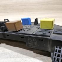 13181983 518721204  Fuse module Opel Signum
