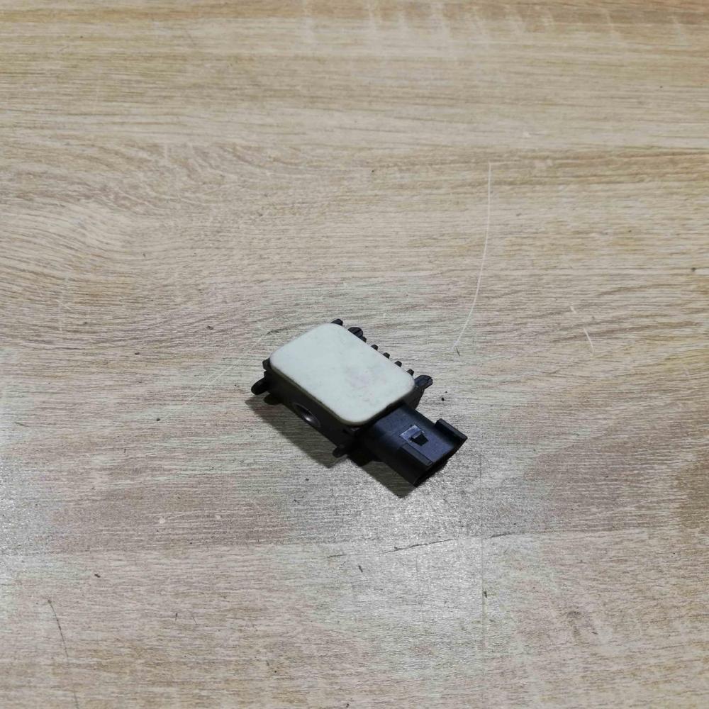 3M5T 14B342 AB   Airbag deployment crash/impact sensor Ford Focus C-MAX