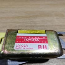 89833 42010 187900 1111  Airbag deployment crash/impact sensor Toyota RAV 4 (XA2