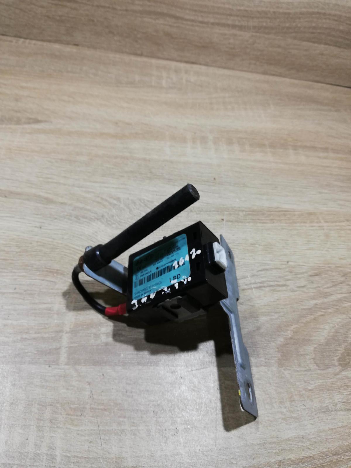 95470 3Z200 39RAB2 1000  Keyless system antenna Hyundai i40