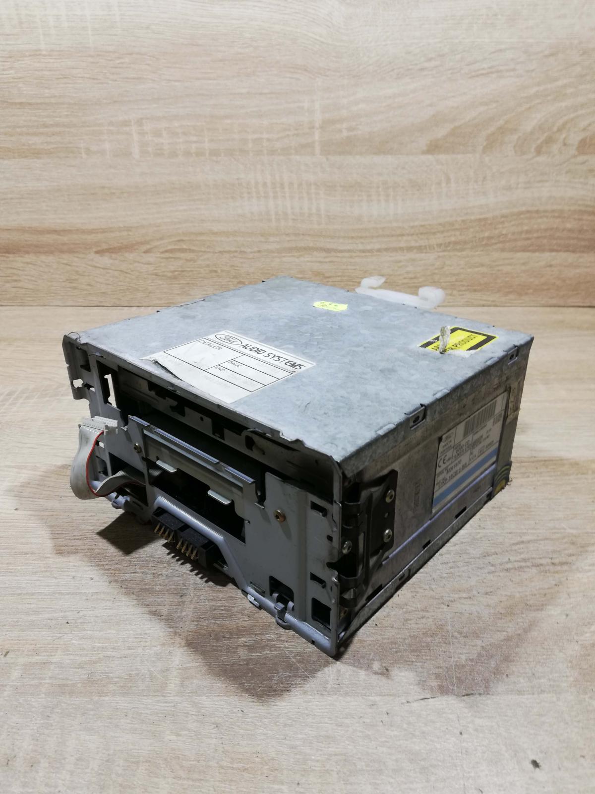 97kp 18c815 bb   Radio/CD/DVD/GPS head unit Ford Transit -  Tourneo Connect