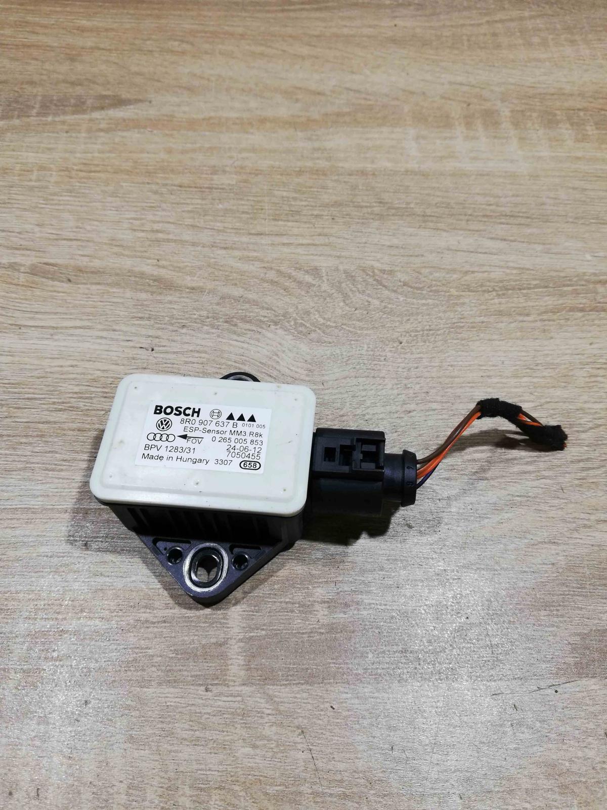 8R0907637B   ESP acceleration yaw rate sensor Audi A4 S4 B8 8K