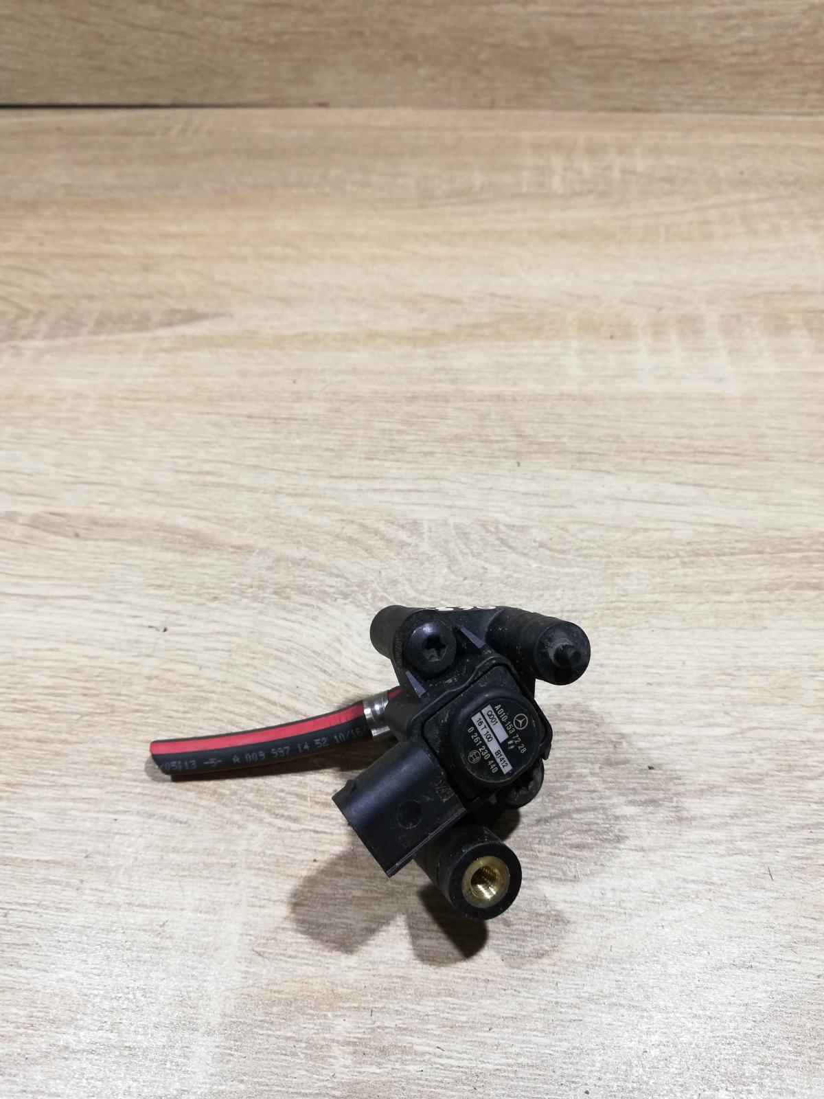 A0101537228   Air pressure sensor Mercedes-Benz Vito Viano W639