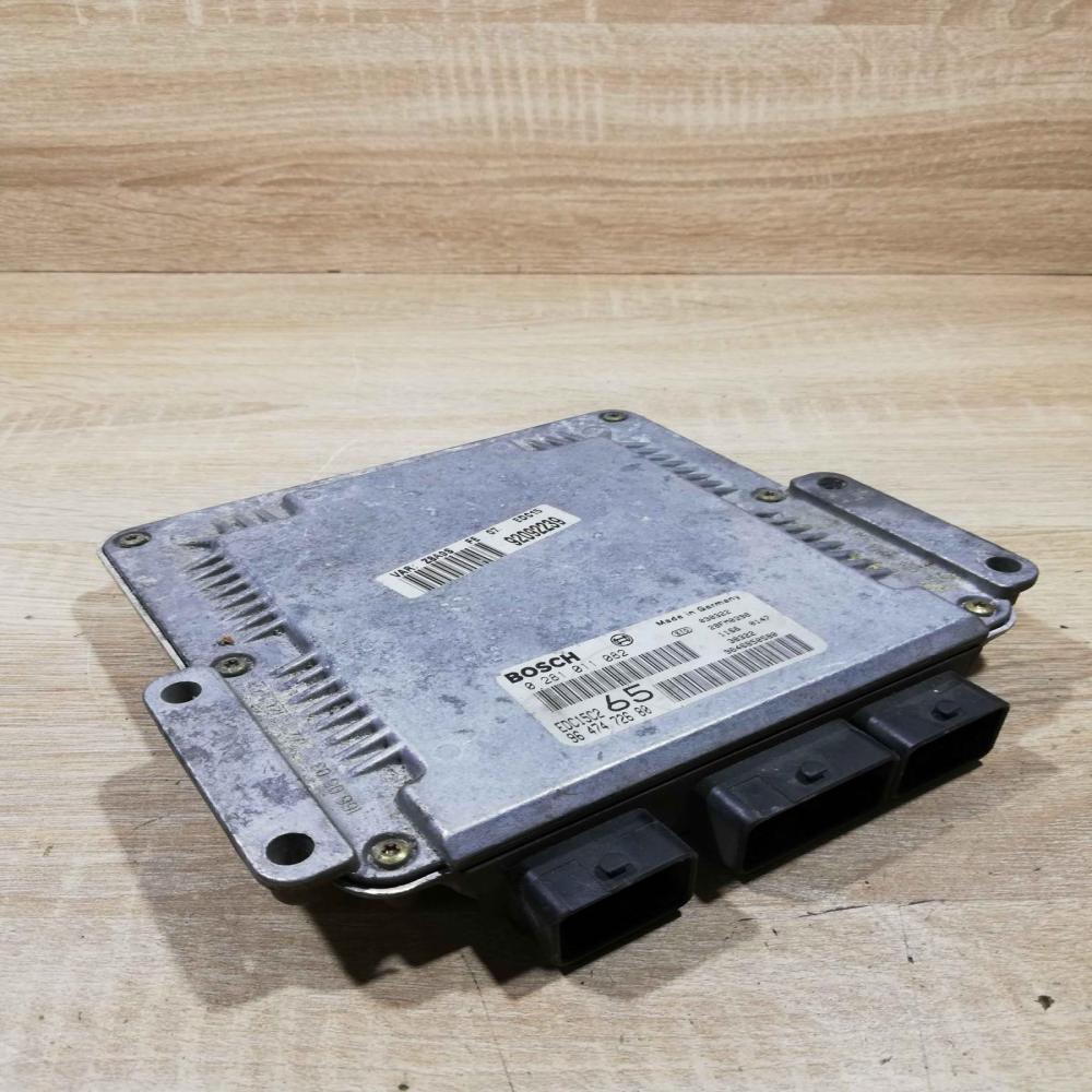 9647472680 0281011082  Engine control unit/module ECU Peugeot 607