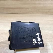 85940 02040 423000 1071  Window wiper relay Toyota Auris 150