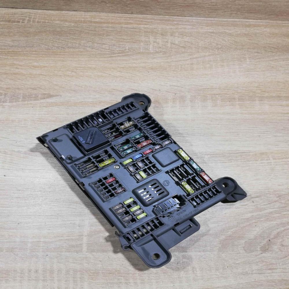 B010105300 Unit  Fuse module BMW X5 E70