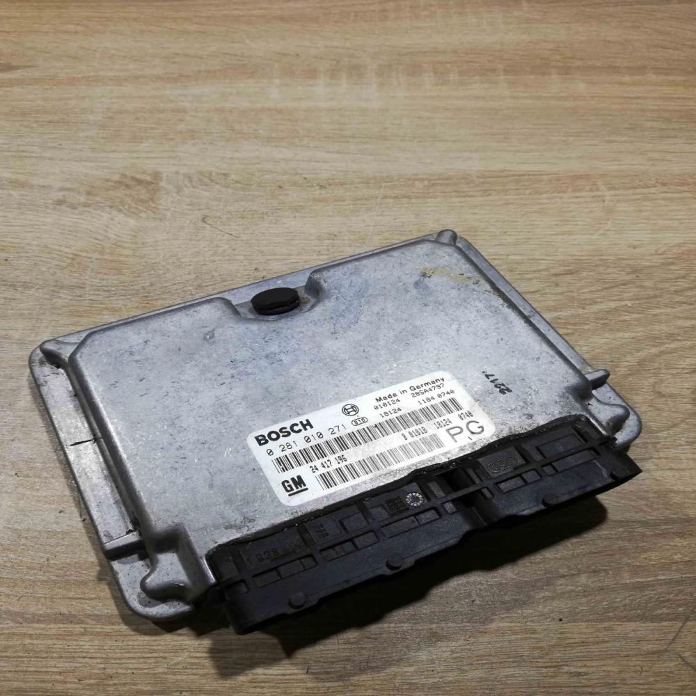 0281010271 24417196  Engine control unit/module ECU Opel Vectra B