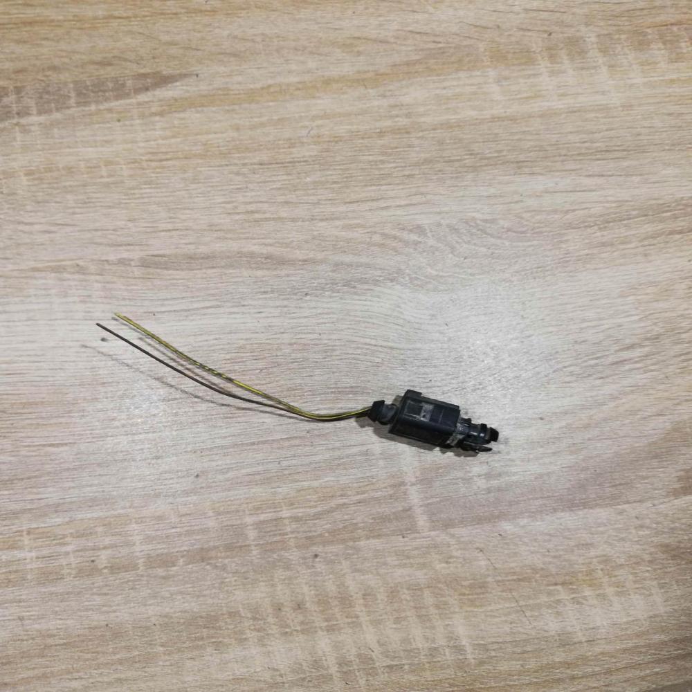 1J0973702   Exhaust gas temperature sensor Volkswagen Caddy
