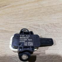 4H0955557   Airbag deployment crash/impact sensor Audi A6 S6 C7 4G