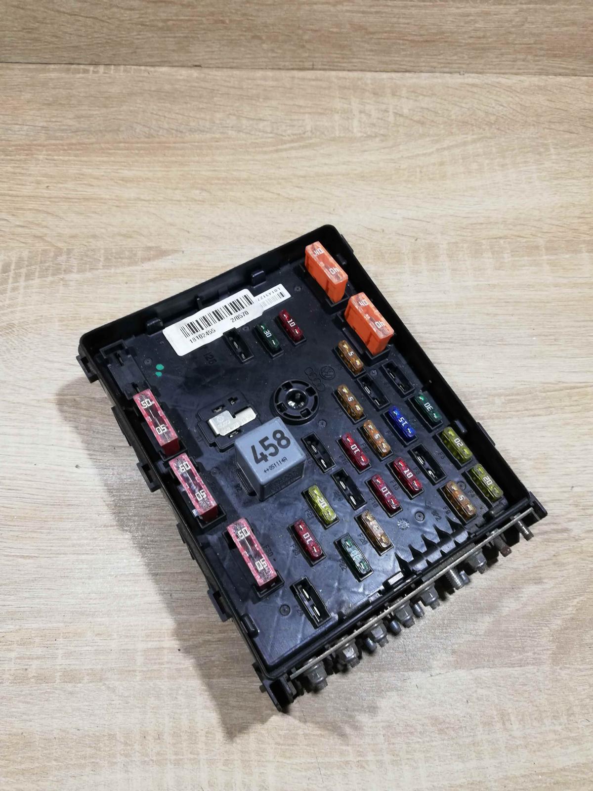 7L0907719A   Fuse module Volkswagen PASSAT B6