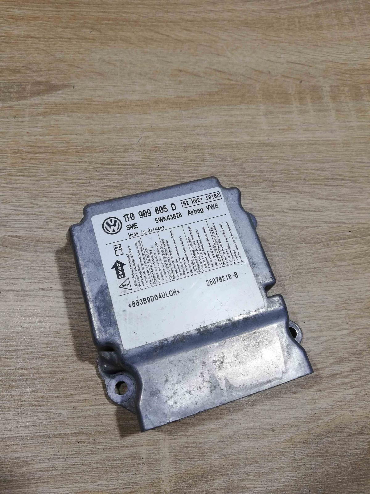 1T0909605D   Airbag control unit/module Volkswagen Touran I