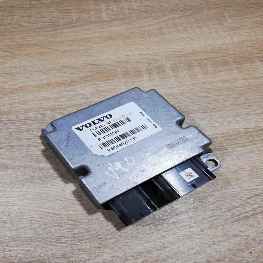 P31360791   Airbag control unit/module Volvo V40