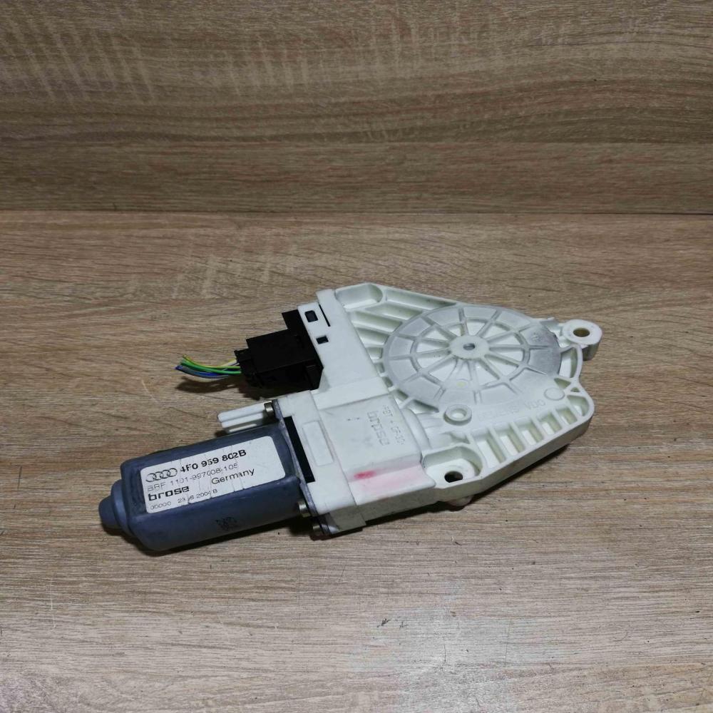 4F0959802B   Front door window regulator motor Audi A6 S6 C6 4F