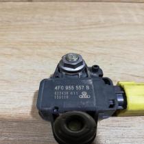 4F0955557B 022436611  Airbag deployment crash/impact sensor Audi A6 S6 C6 4F