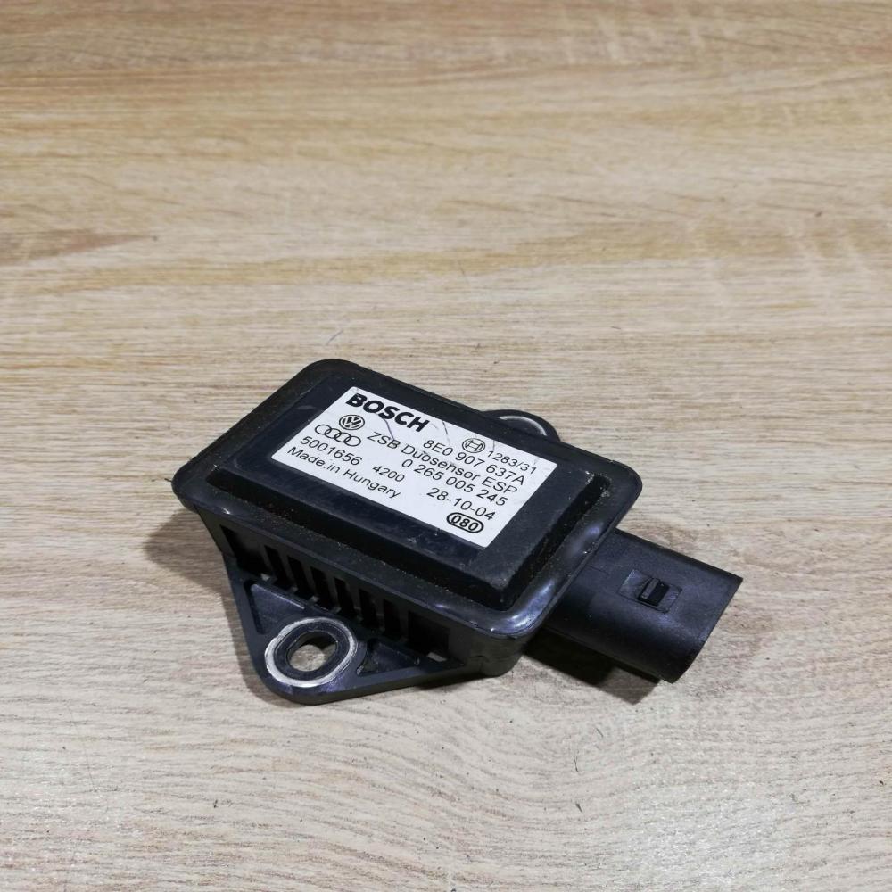 8E0907637A 0265005245  ESP acceleration yaw rate sensor Audi A6 S6 C5 4B