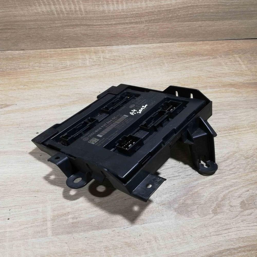 8K0907064GC 8K0907064FC  Comfort/convenience module Audi A5 8T 8F