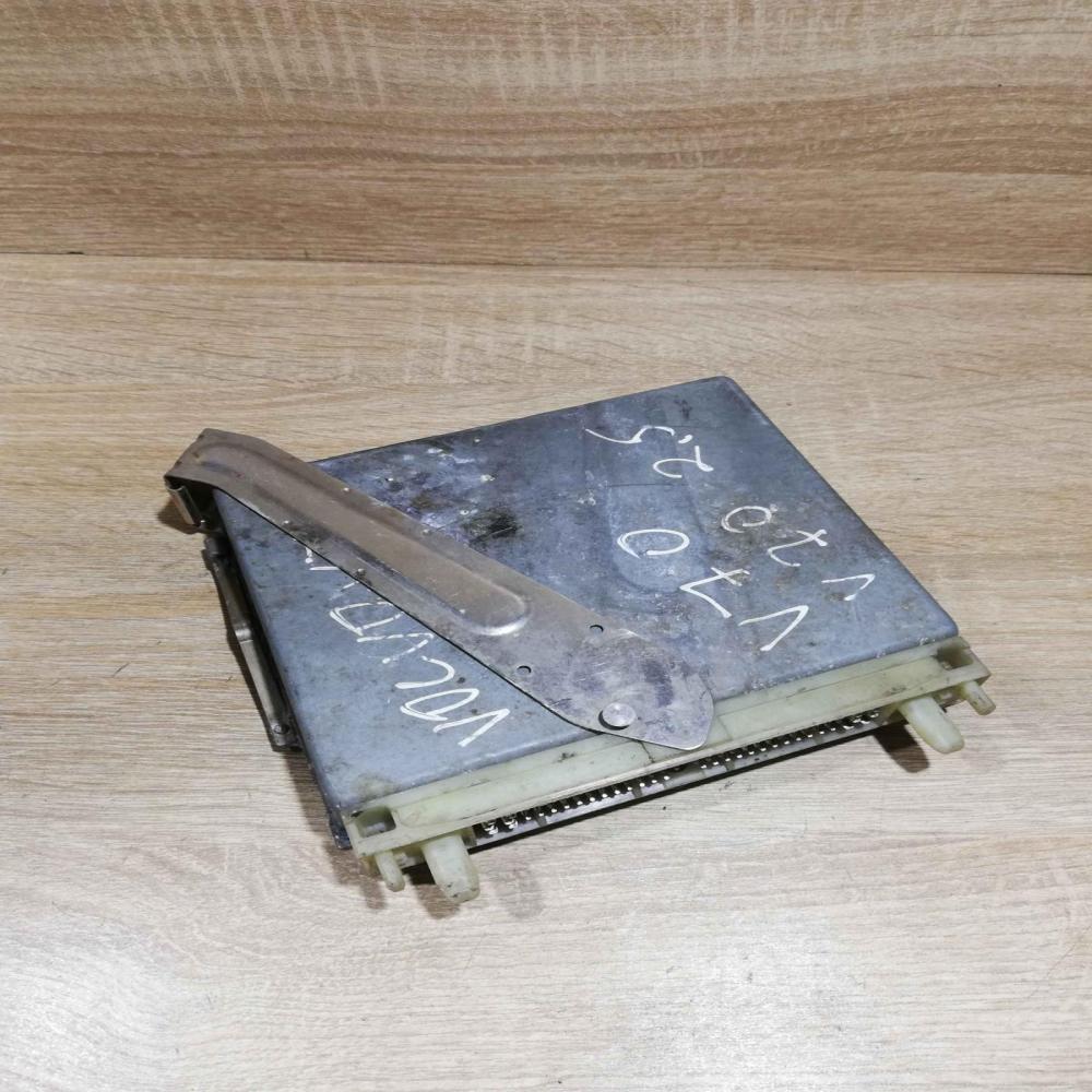 0281001592 P01270297  Engine control unit/module ECU Volvo V70