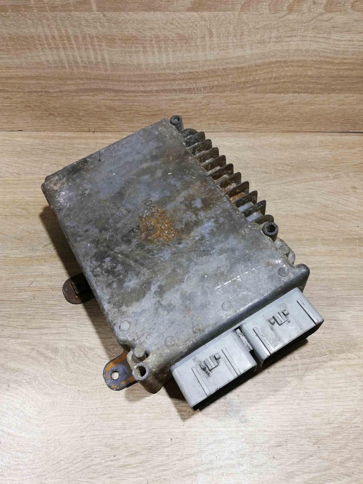 P04748324AD 324AD 276580 Engine control unit/module ECU Chrysler Voyager