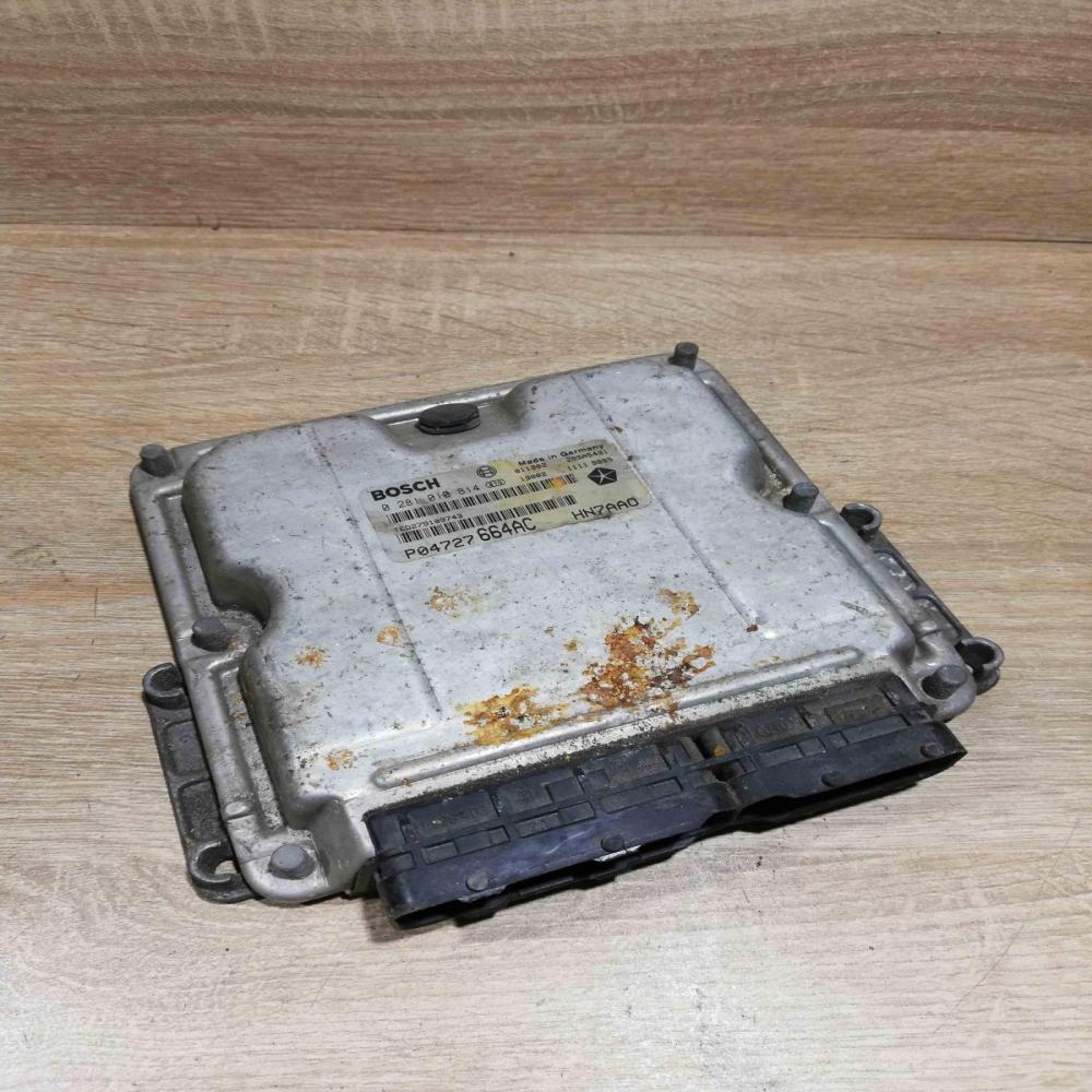0281010814 P04727664AC  Engine control unit/module ECU Chrysler Voyager