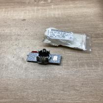 5E0919487B   Front parking sensor holder (PDC) Skoda Octavia Mk3 (5E)