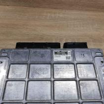 89661 02D81 MB175800 9580  Engine control unit/module ECU Toyota Auris 150