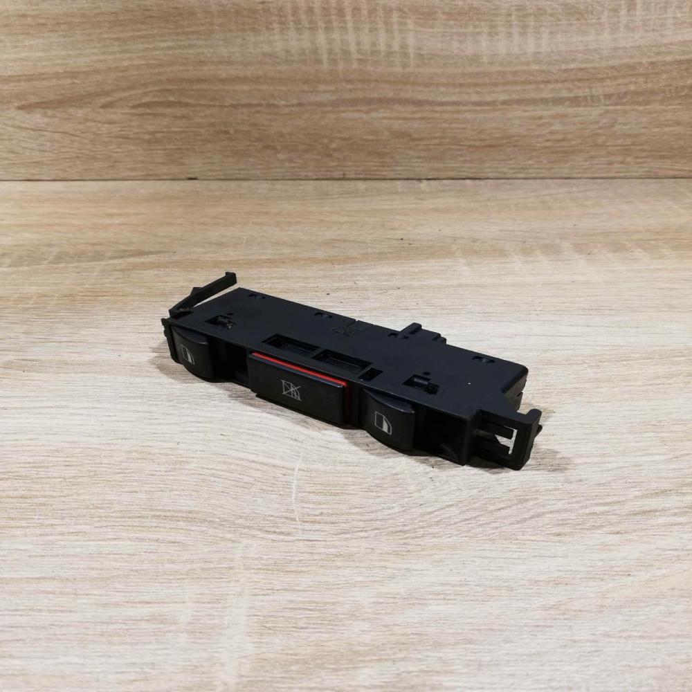 8381518   Electric window control switch BMW 3 E46