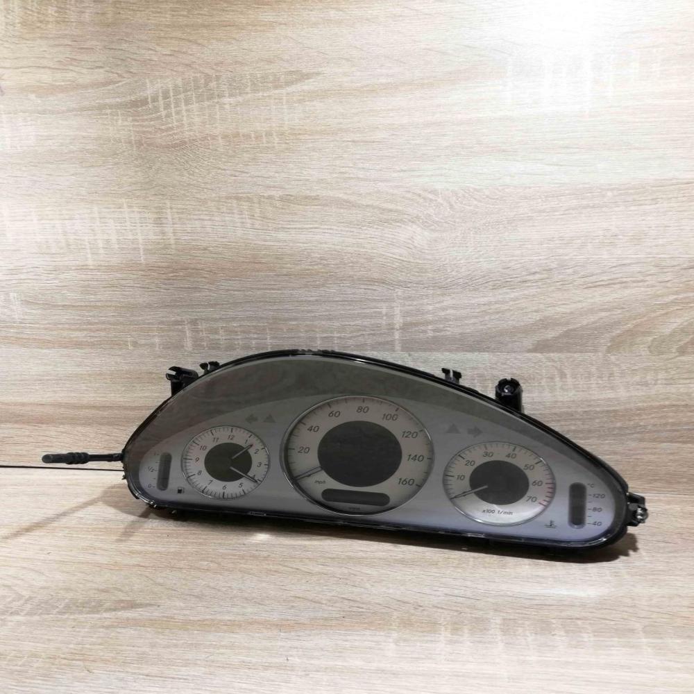 110080283 A2115402847 88311681 Speedometer (instrument cluster) Mercedes-Benz E