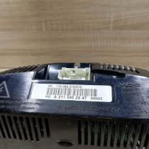 110080283 A2115402847 88311681 Speedometer (instrument cluster) Mercedes-Benz E