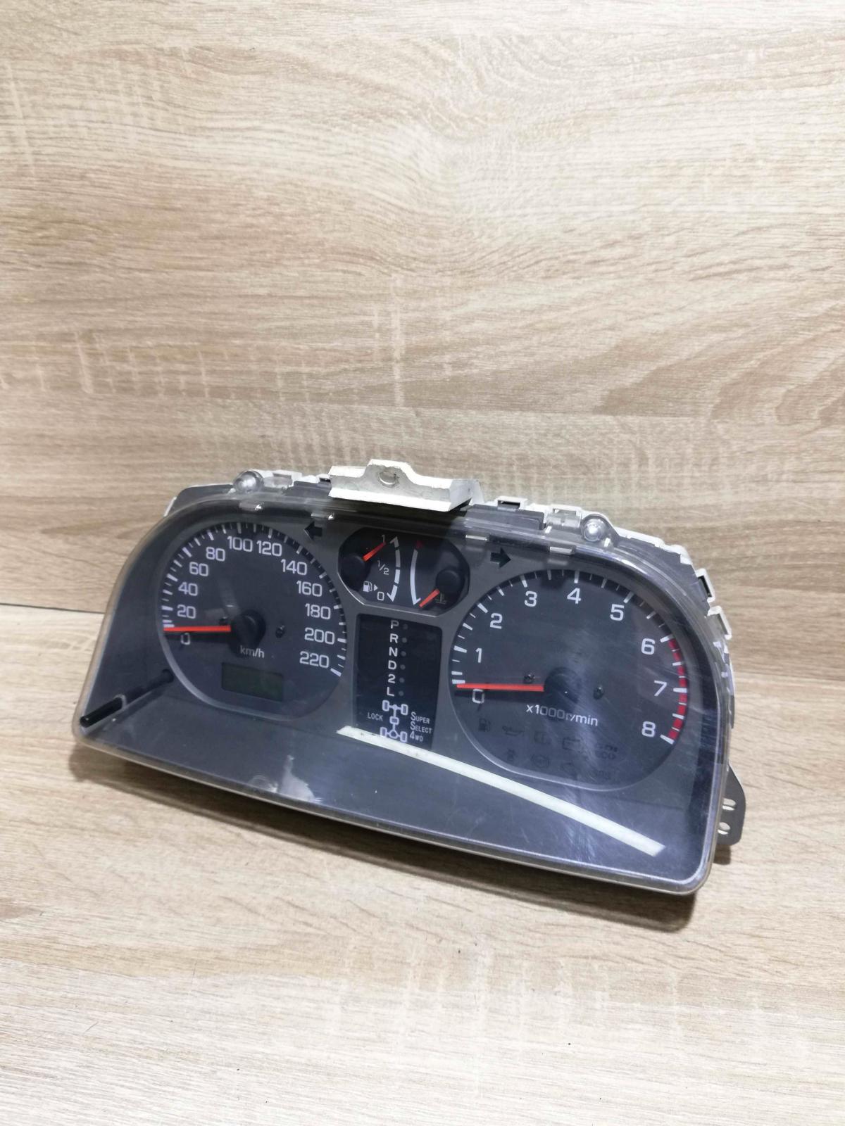 257340 3530 MN166589  Speedometer (instrument cluster) Mitsubishi Pajero