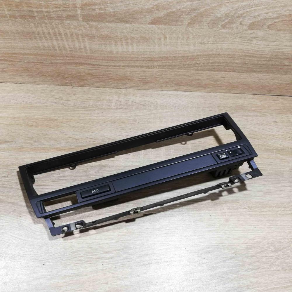 8159690   Radio/GPS head unit trim BMW 5 E39