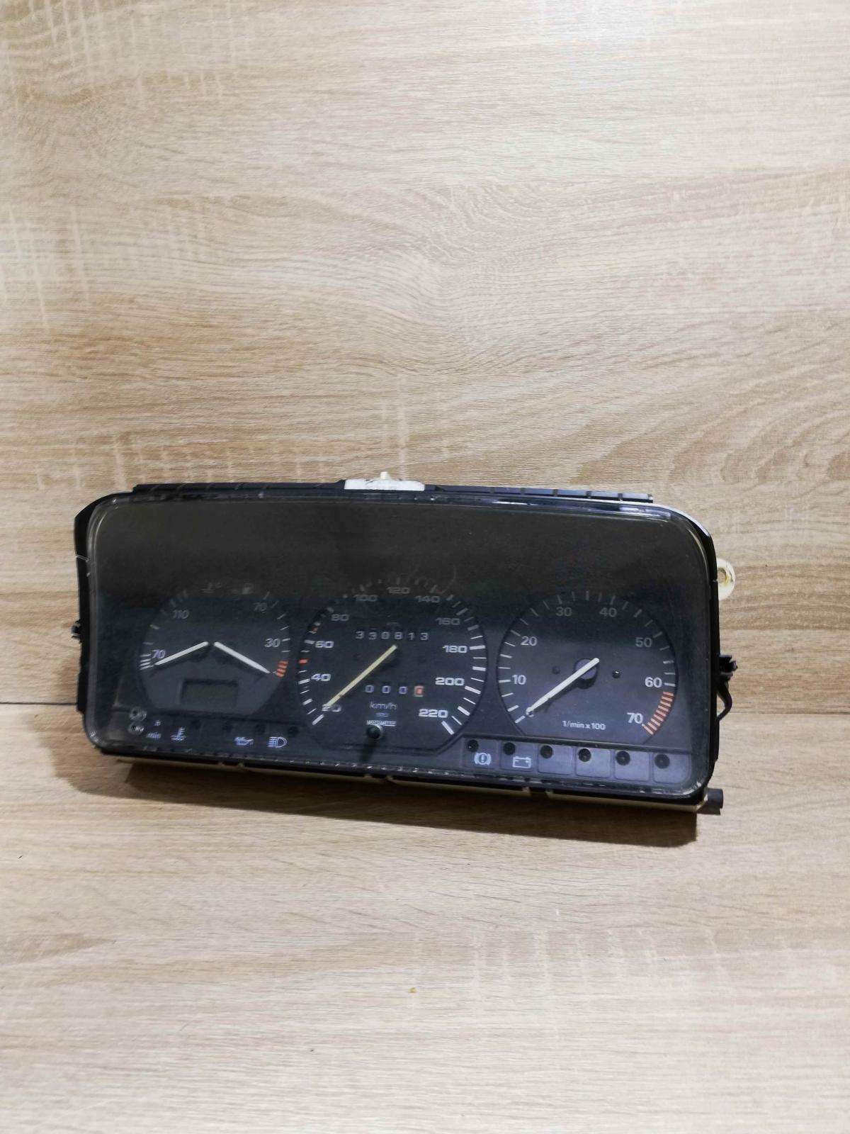 81117788 1J0008849 001  Speedometer (instrument cluster) Volkswagen PASSAT B4