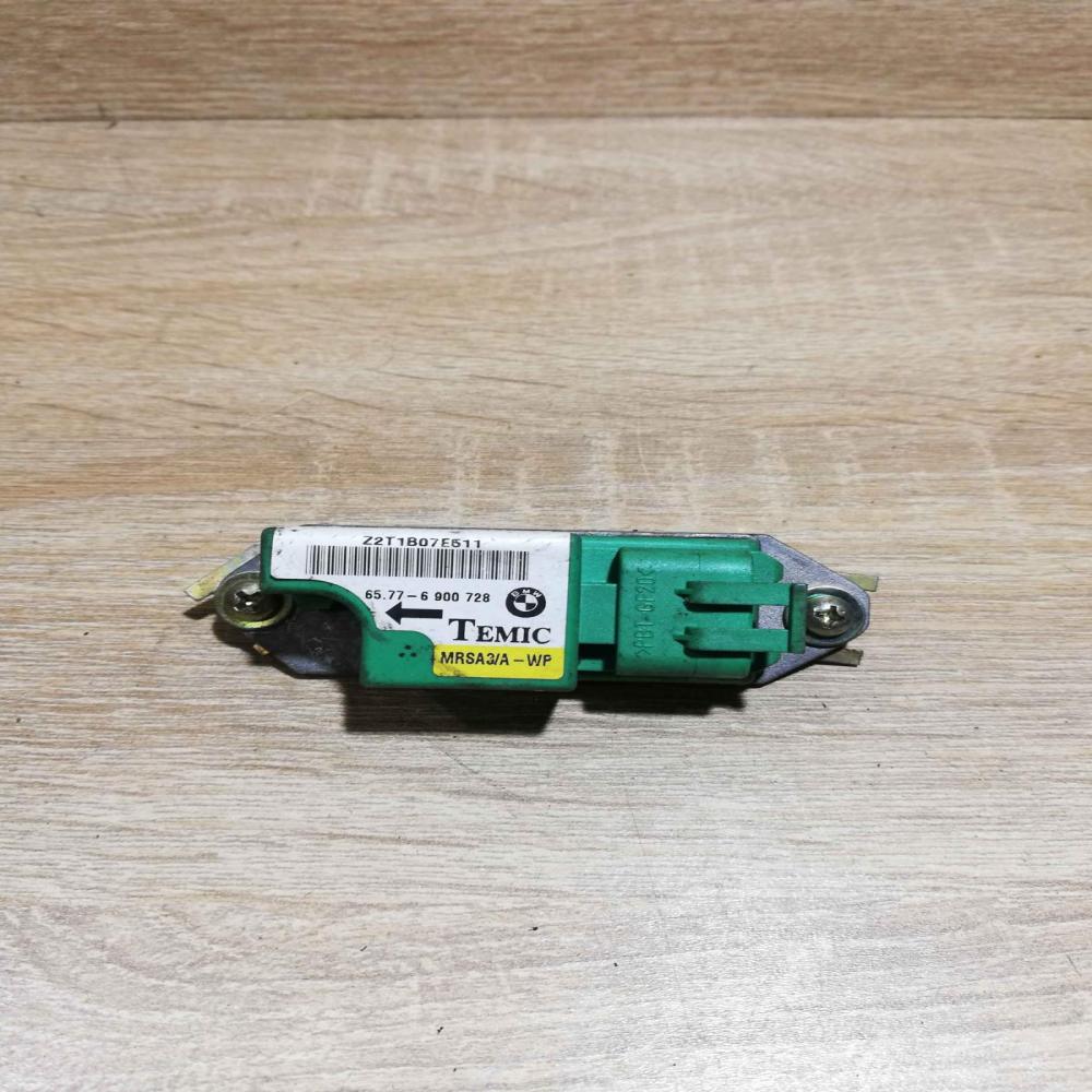 6900728   Airbag deployment crash/impact sensor BMW 5 E39