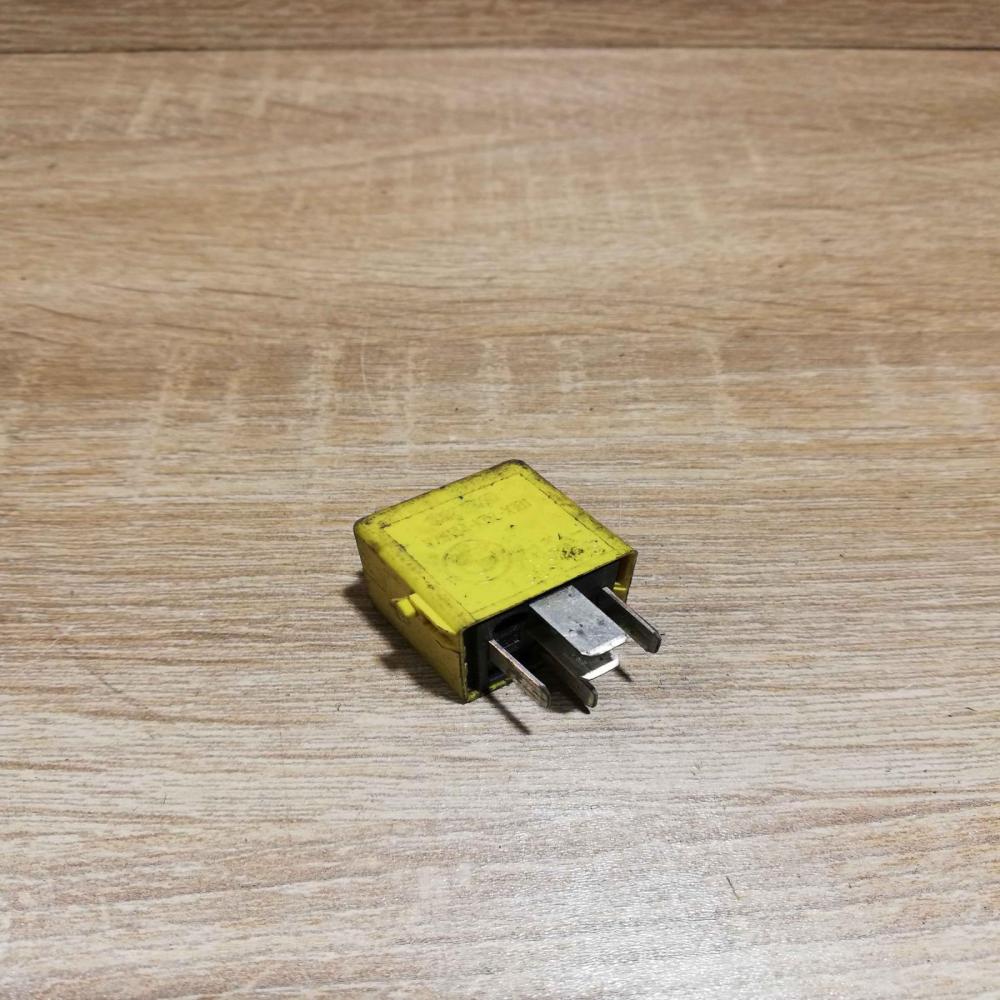 1389105   Other relay BMW 5 E39