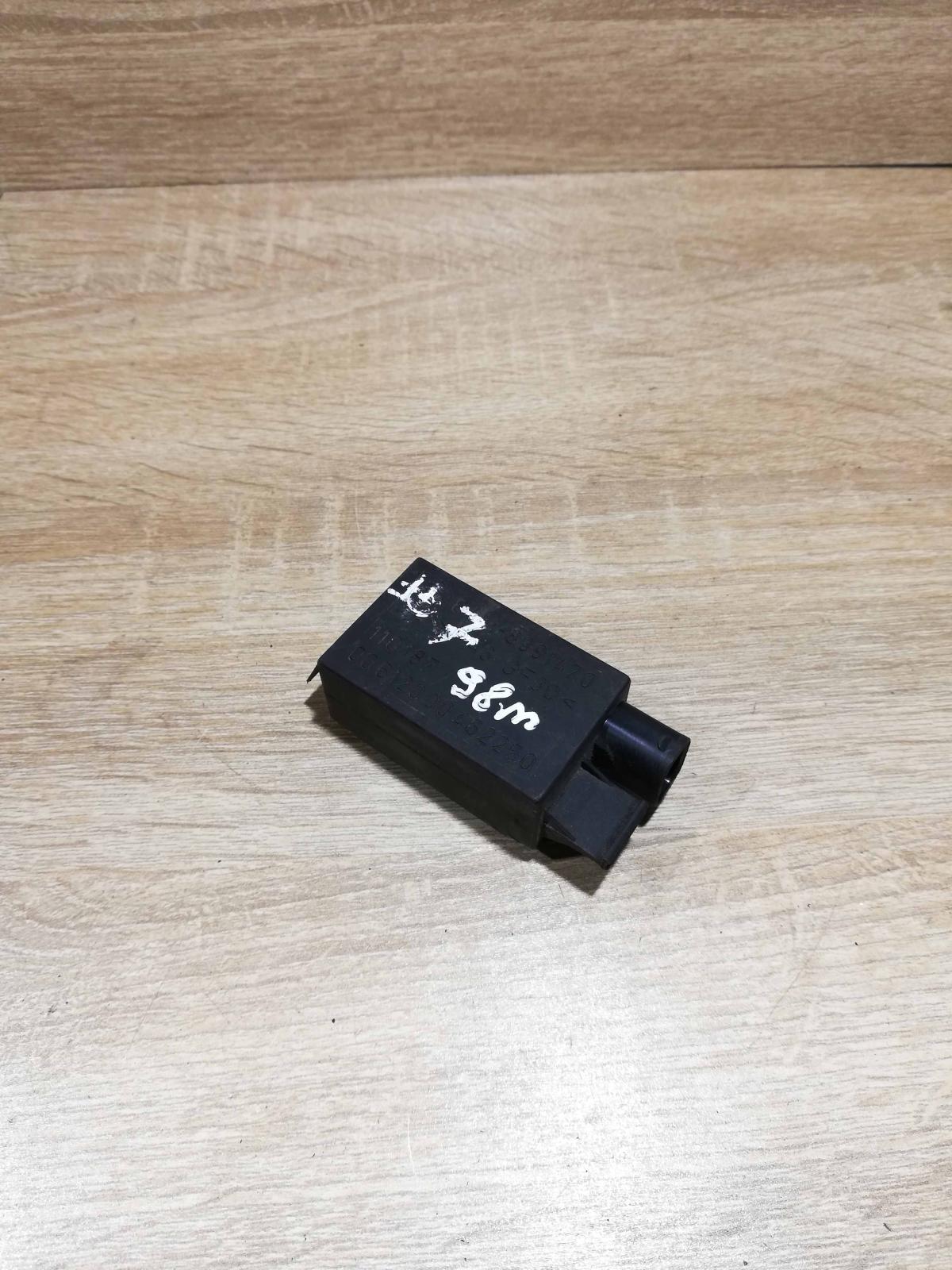 8391470   Glow plug pre-heat relay BMW 5 E39