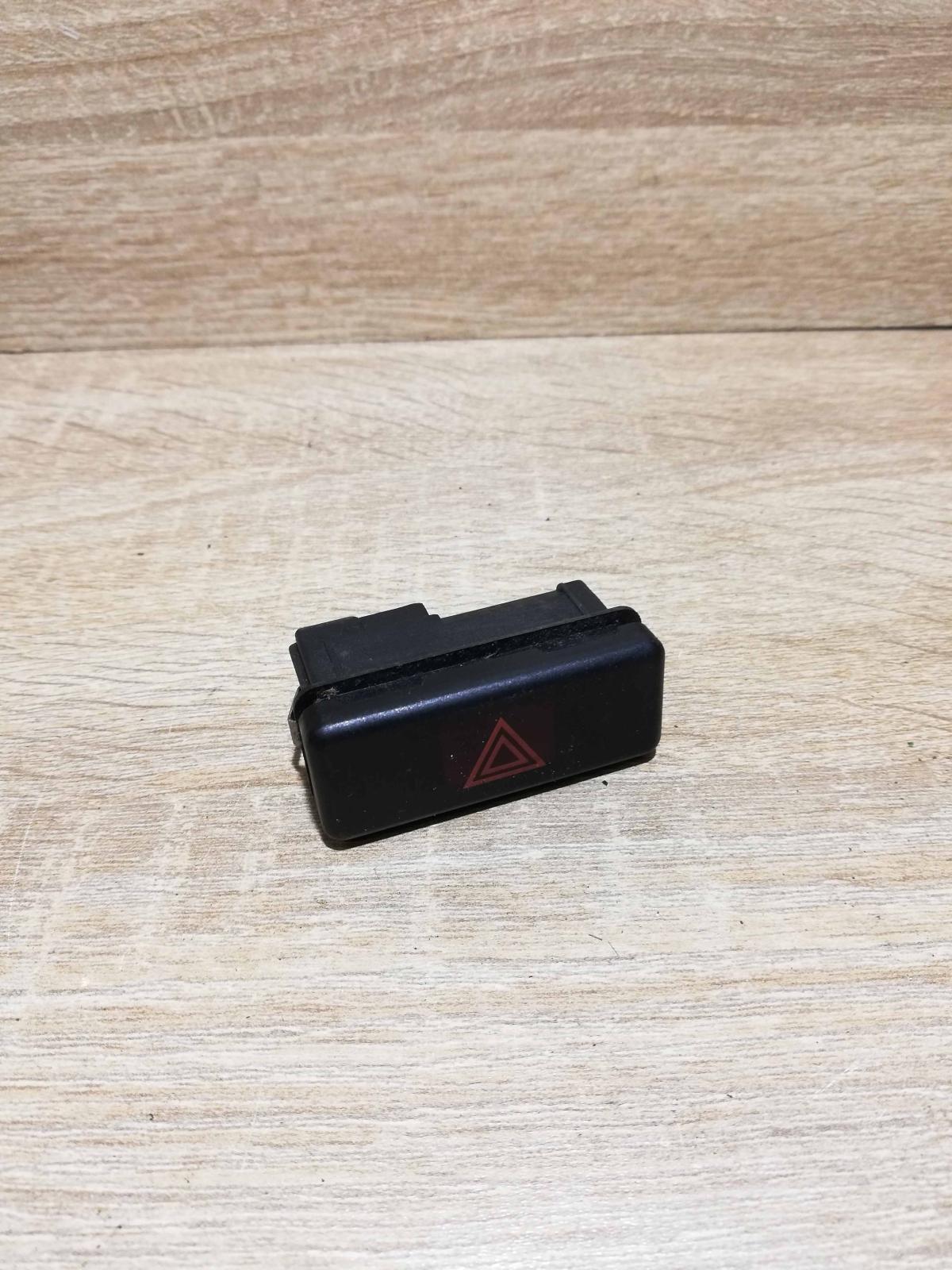 8350947   Hazard light switch BMW 5 E39