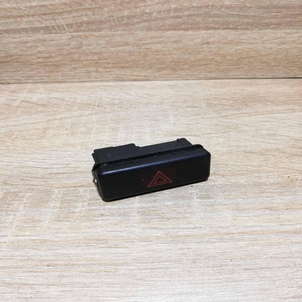8350947   Hazard light switch BMW 5 E39
