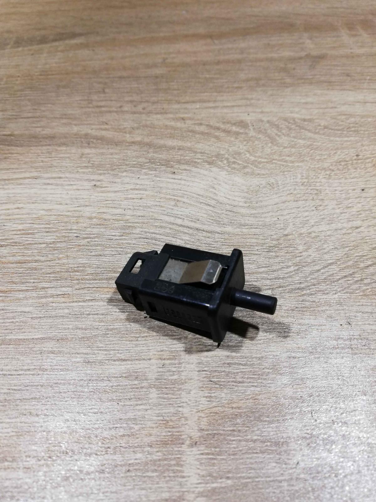 1388277   Other switches/knobs/shifts BMW 5 E39
