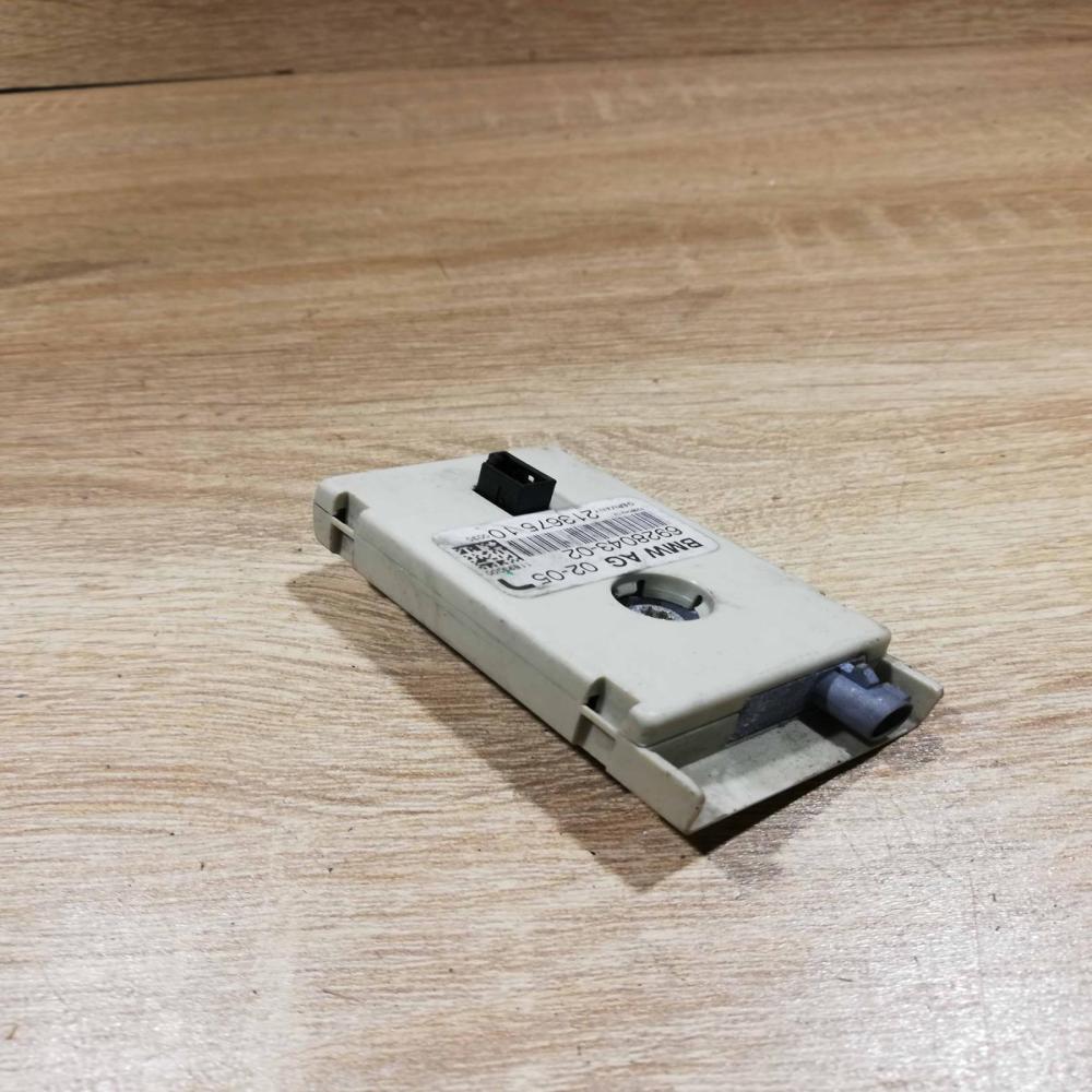 6928043   Aerial antenna amplifier BMW 5 E60 E61