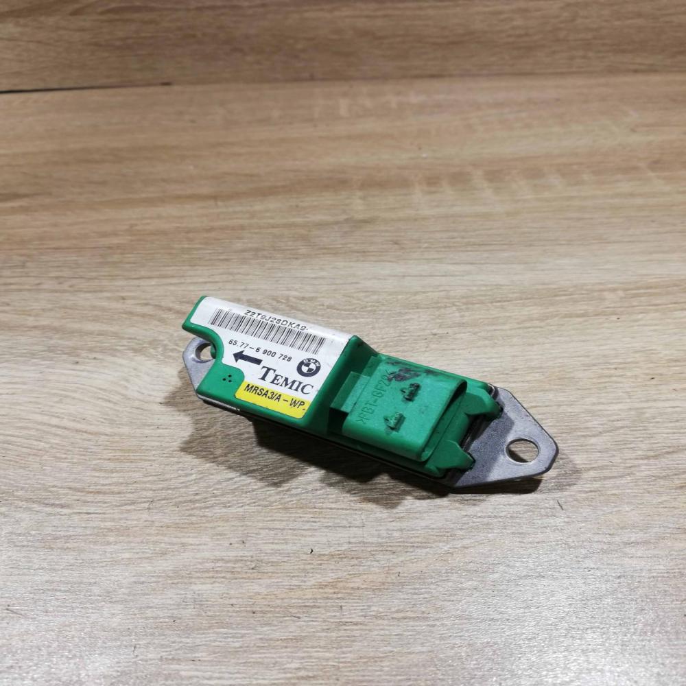 6900728   Airbag deployment crash/impact sensor BMW 5 E39