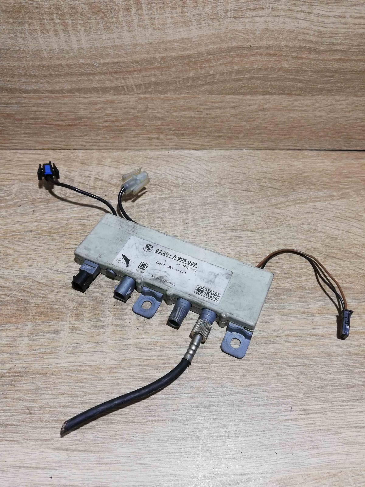 6906082   Aerial antenna amplifier BMW 5 E39