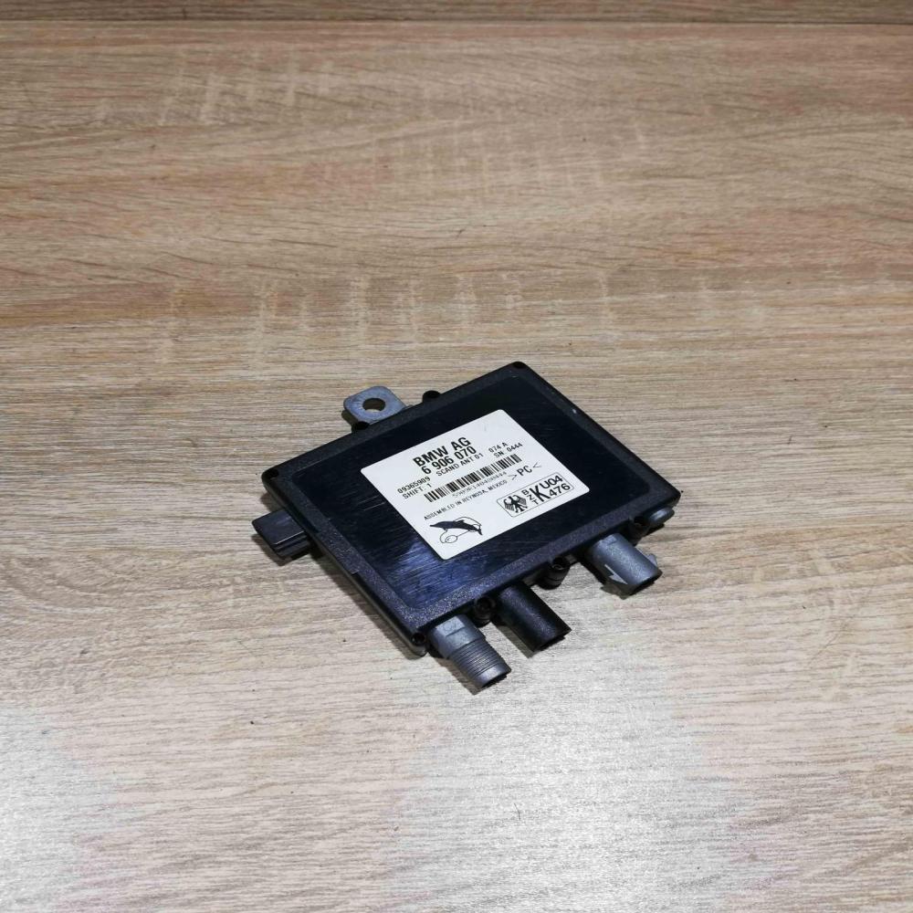 6906070   Aerial antenna amplifier BMW X5 E53
