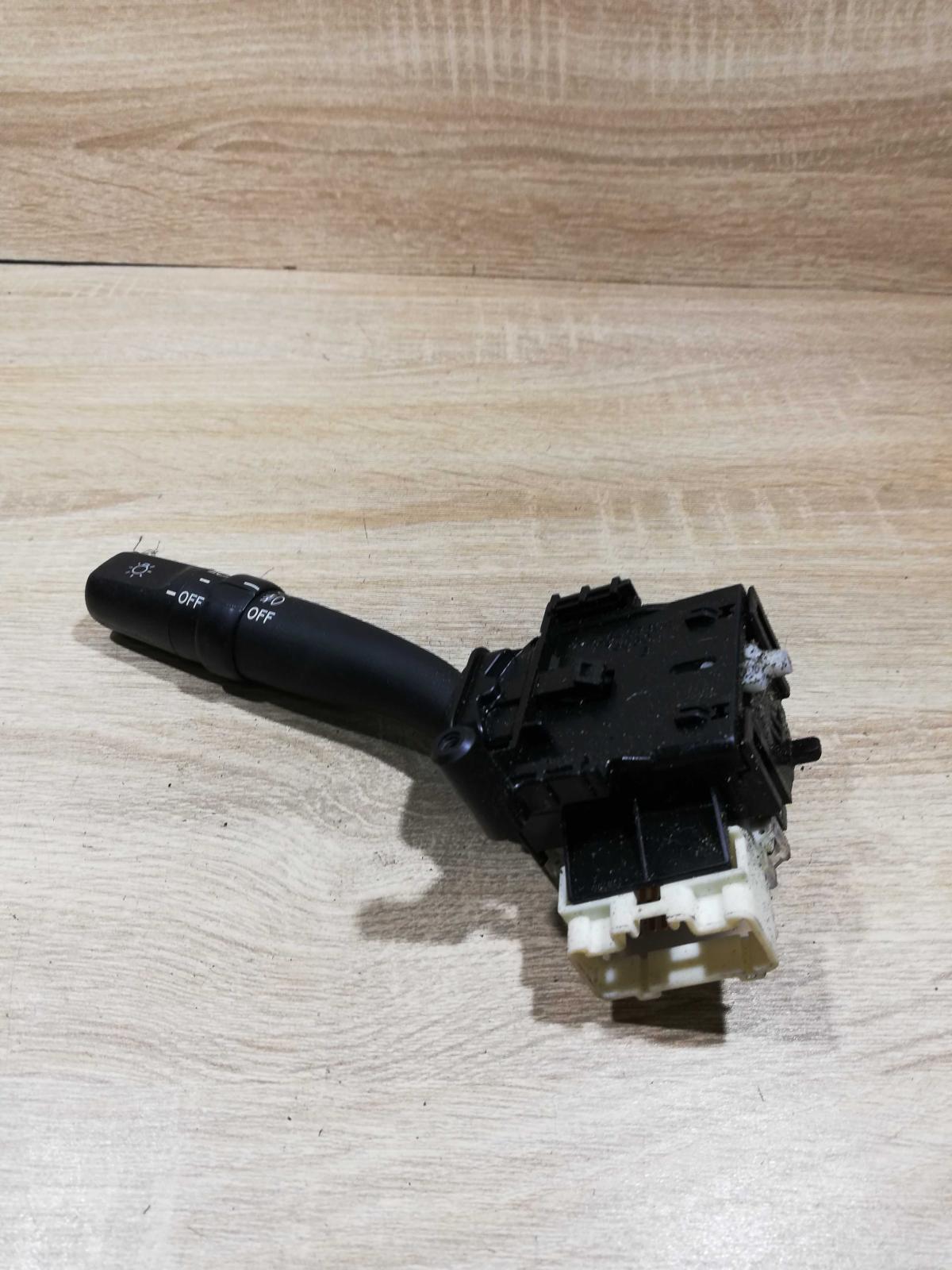 84140 05110   Indicator stalk Toyota Avensis T250