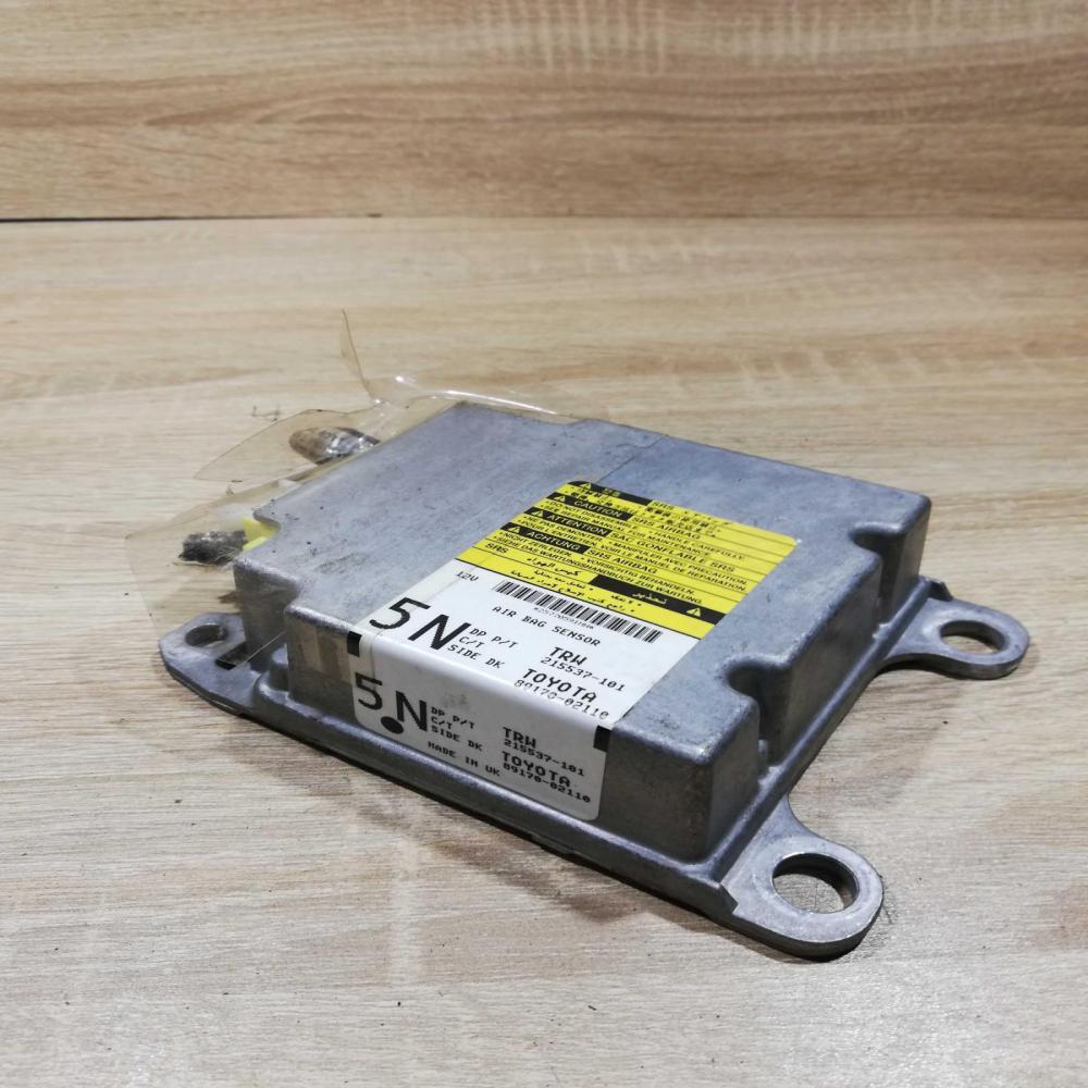89170 02110 215537 101 Control Airbag control unit/module Toyota Auris 150