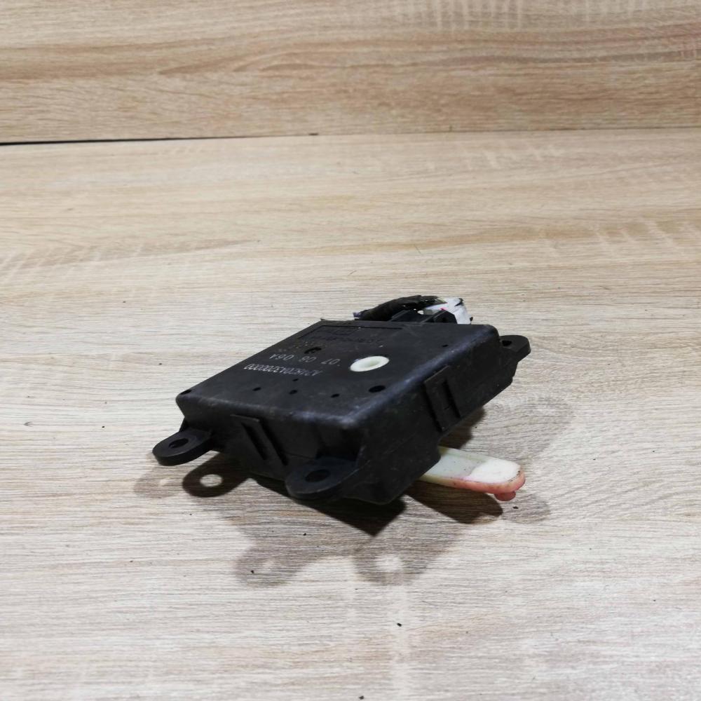 a24820a3200000   Air flap motor/actuator Nissan Qashqai