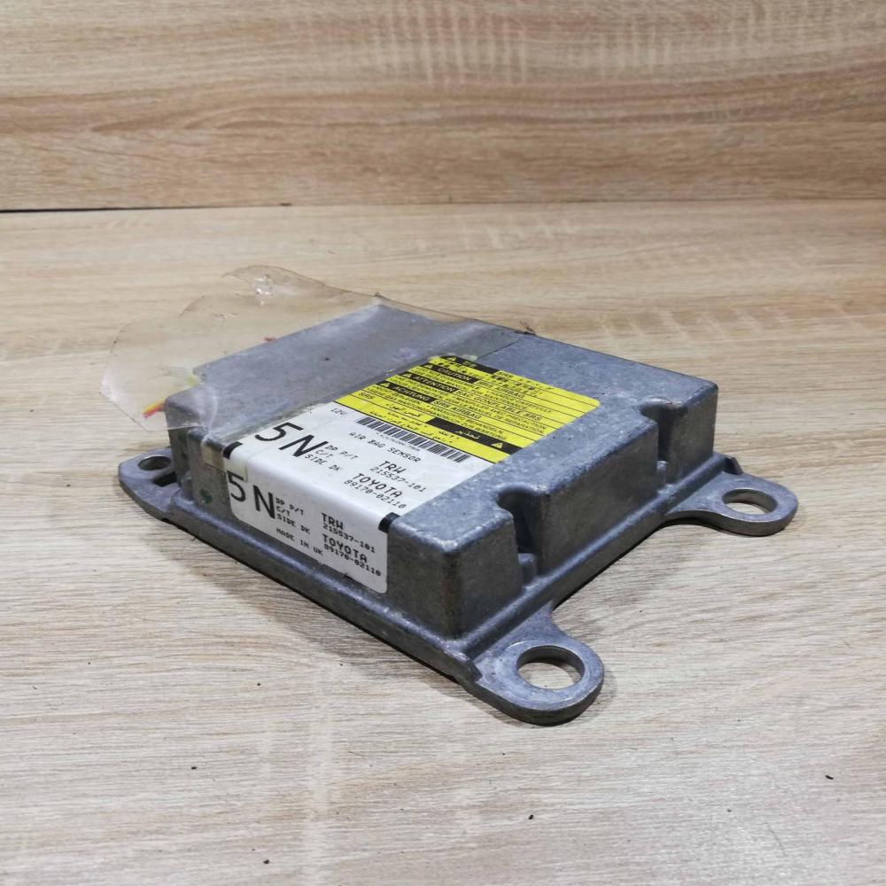 89170 02110 215537 101 Unit Airbag control unit/module Toyota Auris 150